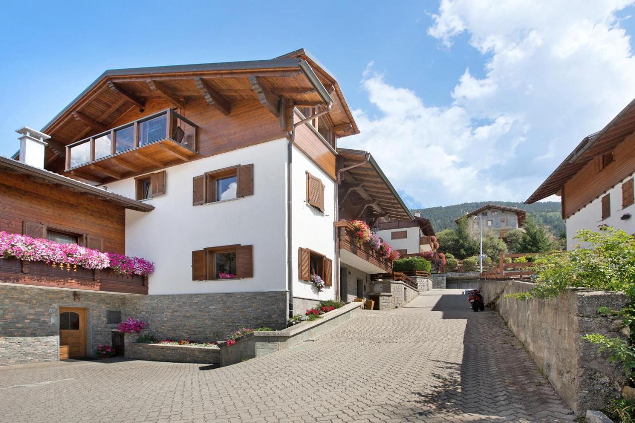 Aria Di Casa Piazzi Apartment Valdisotto Exterior photo